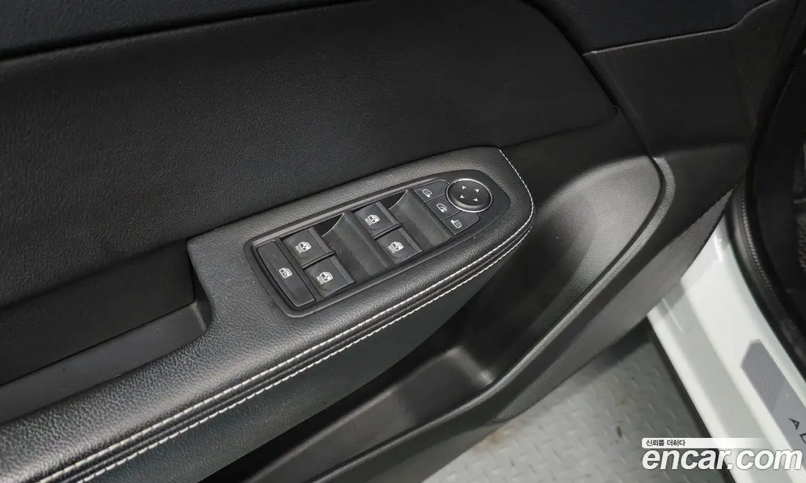Renault (Samsung) XM3 2023 1.6 автомат (гидро), фото 17 Renault (Samsung) XM3 2023 1.6 автомат (гидро), фото 17