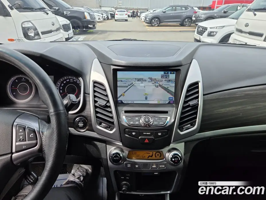 SsangYong Korando 2015 2.2 автомат (гидро), фото 12