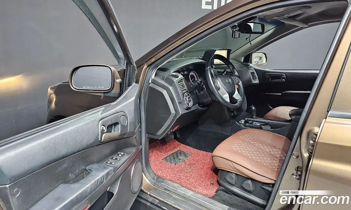 SsangYong Korando 2015 2.0 автомат (гидро), фото 10 SsangYong Korando 2015 2.0 автомат (гидро), фото 10