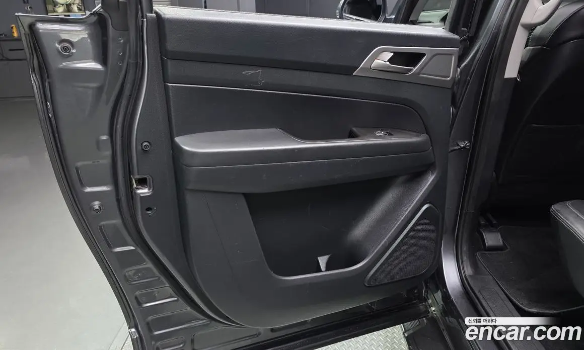 SsangYong Rexton 2018 2.2 автомат (гидро), фото 15