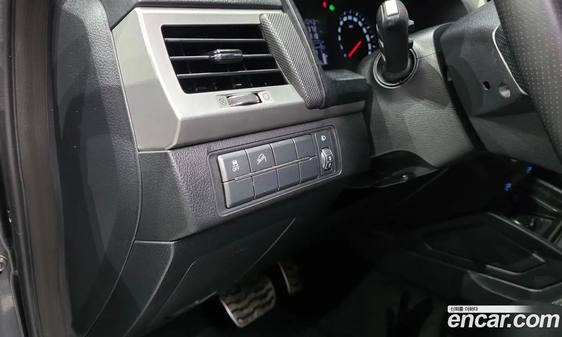 SsangYong Rexton 2018 2.2 автомат (гидро), фото 24