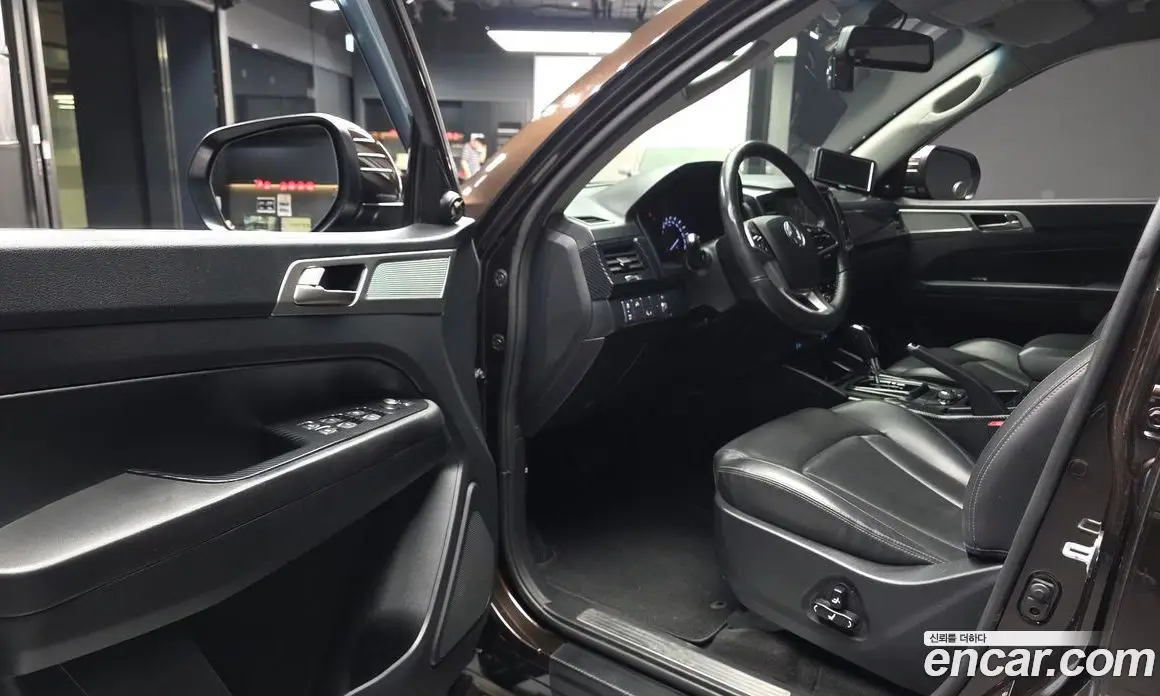 SsangYong Rexton 2018 2.2 автомат (гидро), фото 13 SsangYong Rexton 2018 2.2 автомат (гидро), фото 13