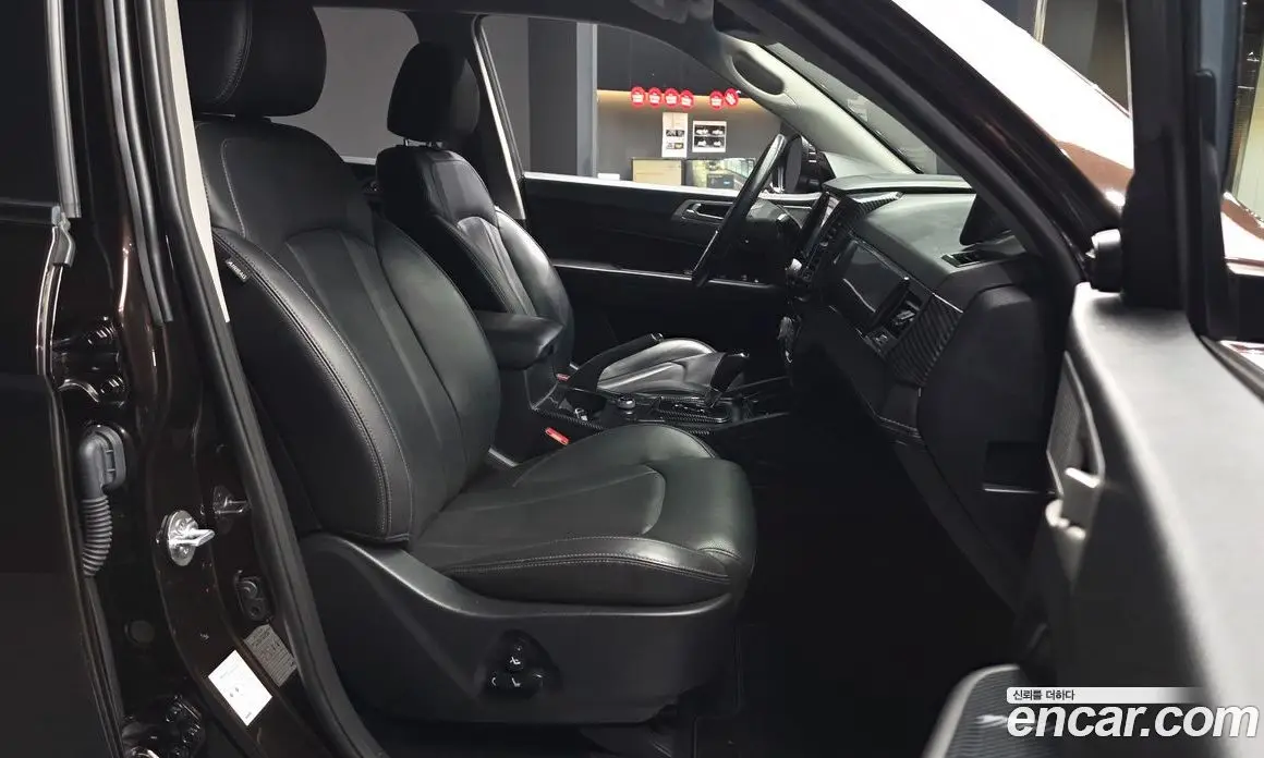 SsangYong Rexton 2018 2.2 автомат (гидро), фото 17 SsangYong Rexton 2018 2.2 автомат (гидро), фото 17