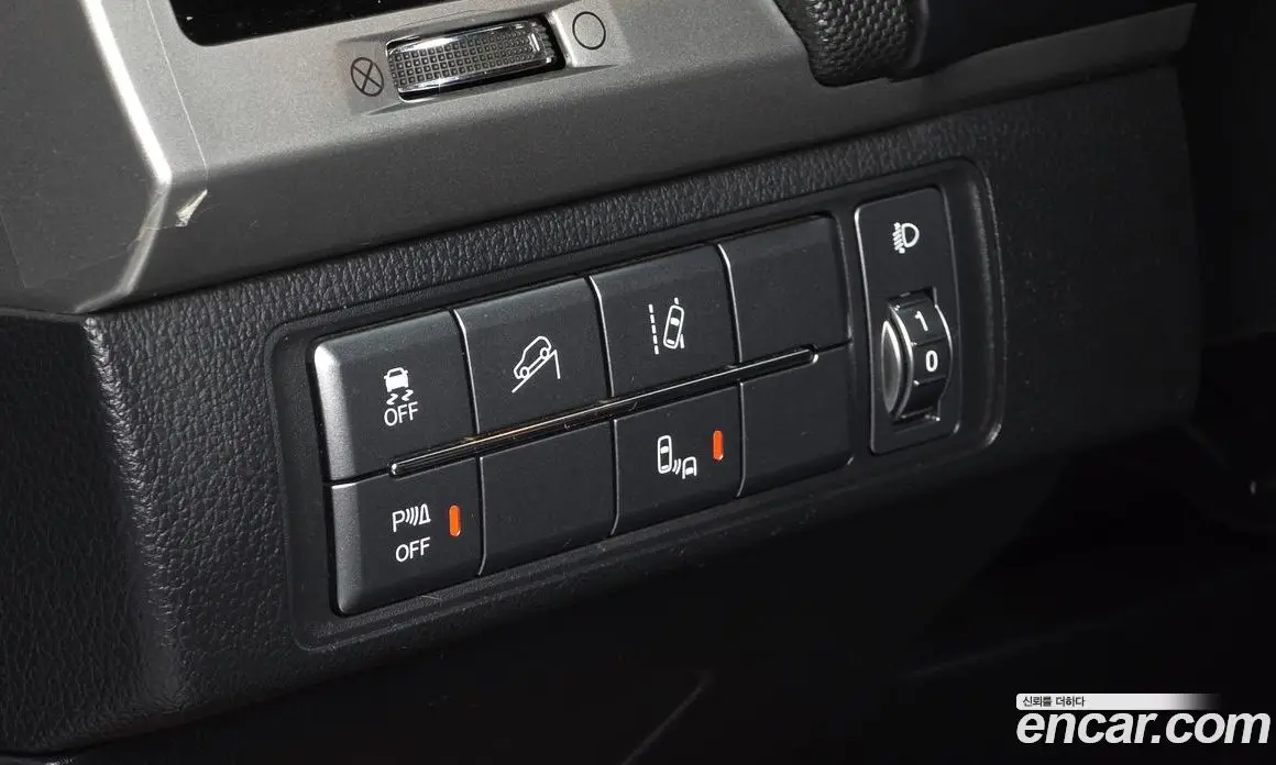 SsangYong Rexton 2019 2.2 автомат (гидро), фото 18 SsangYong Rexton 2019 2.2 автомат (гидро), фото 18