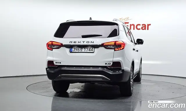 SsangYong Rexton 2020 2.2 автомат (гидро), миниатюра 3 SsangYong Rexton 2020 2.2 автомат (гидро), миниатюра 3