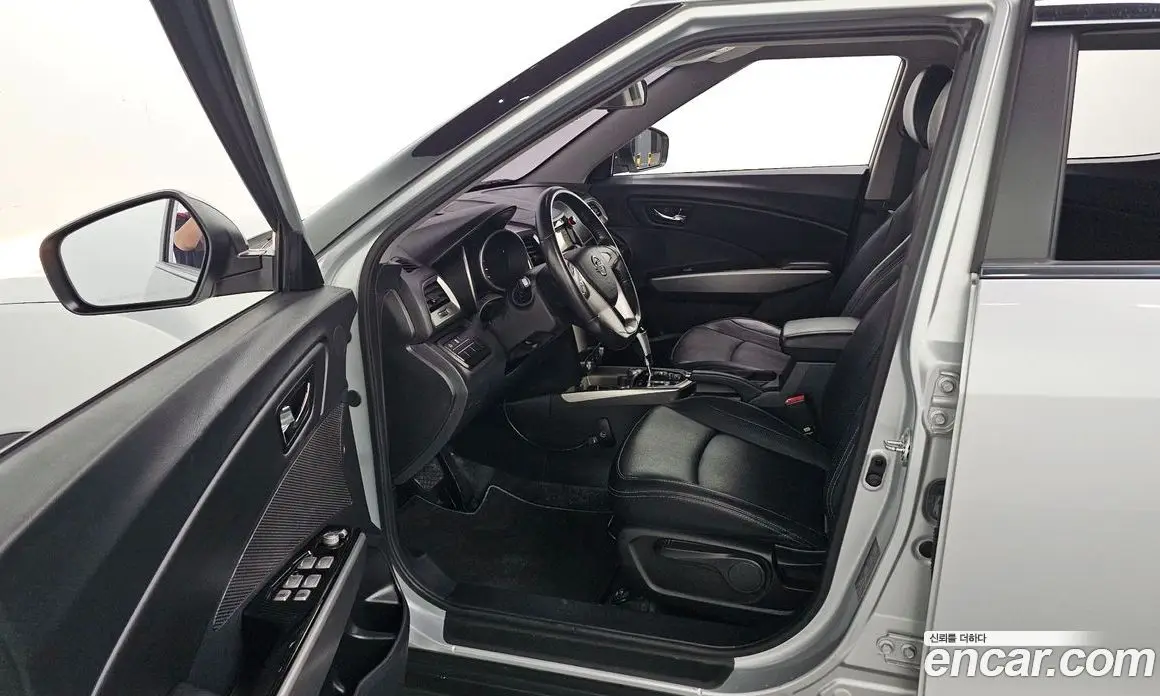 SsangYong TIBOLI 2016 1.6 автомат (гидро), фото 13