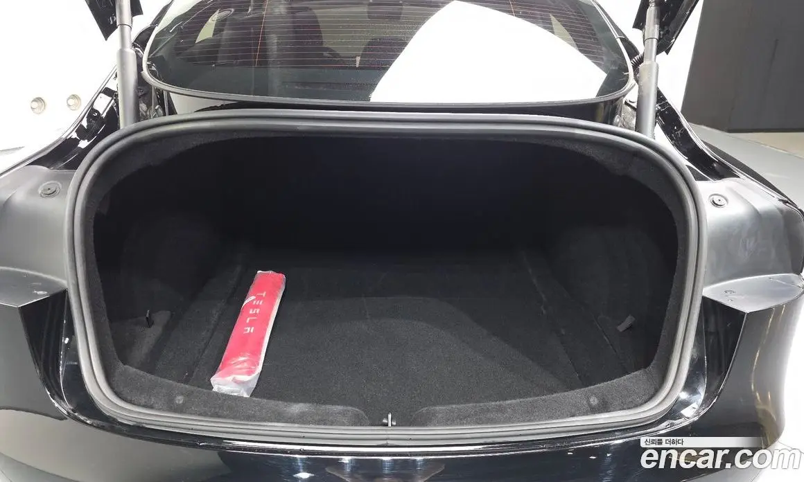Tesla Model 3 2024 0.2 автомат (гидро), фото 26 Tesla Model 3 2024 0.2 автомат (гидро), фото 26