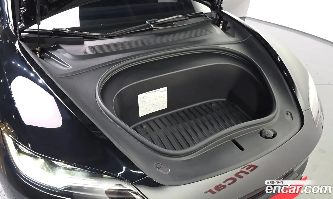 Tesla Model 3 2024 0.2 автомат (гидро), фото 6 Tesla Model 3 2024 0.2 автомат (гидро), фото 6