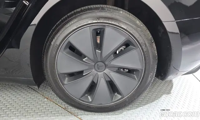 Tesla Model 3 2024 0.2 автомат (гидро), миниатюра 7 Tesla Model 3 2024 0.2 автомат (гидро), миниатюра 7