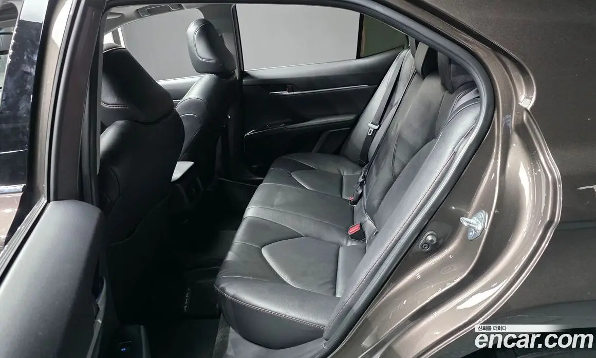 Toyota Camry 2019 2.5 автомат (гидро), фото 16