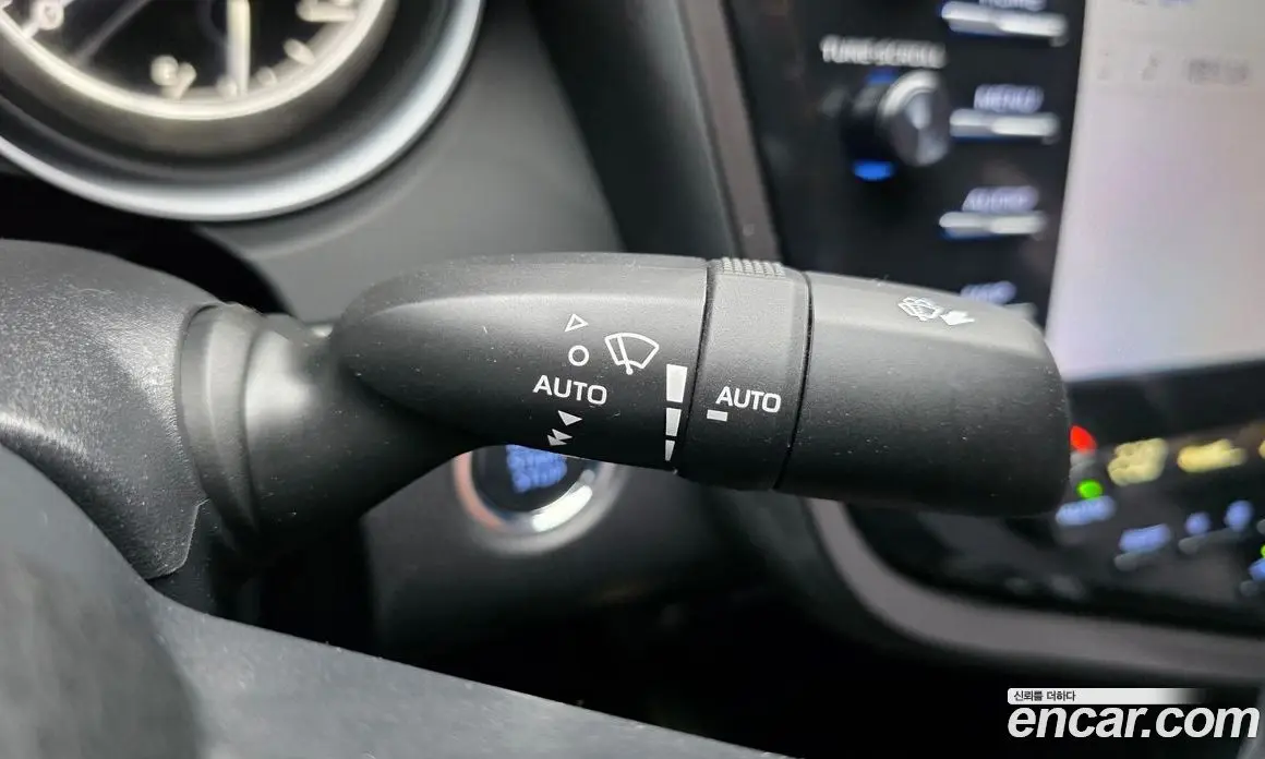 Toyota Camry 2019 2.5 автомат (гидро), фото 23