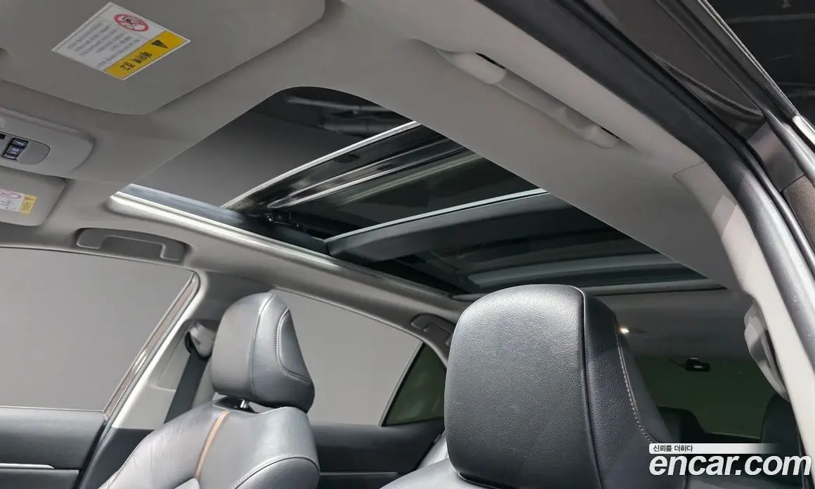 Toyota Camry 2019 2.5 автомат (гидро), фото 25