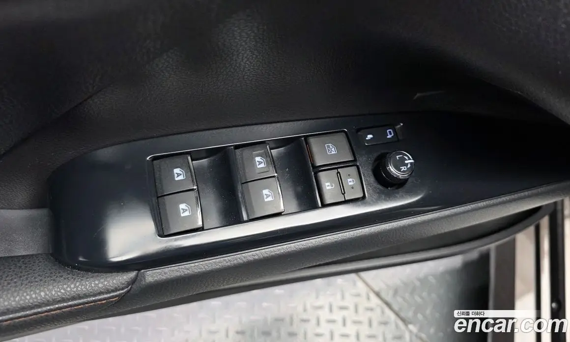 Toyota Camry 2019 2.5 автомат (гидро), фото 30