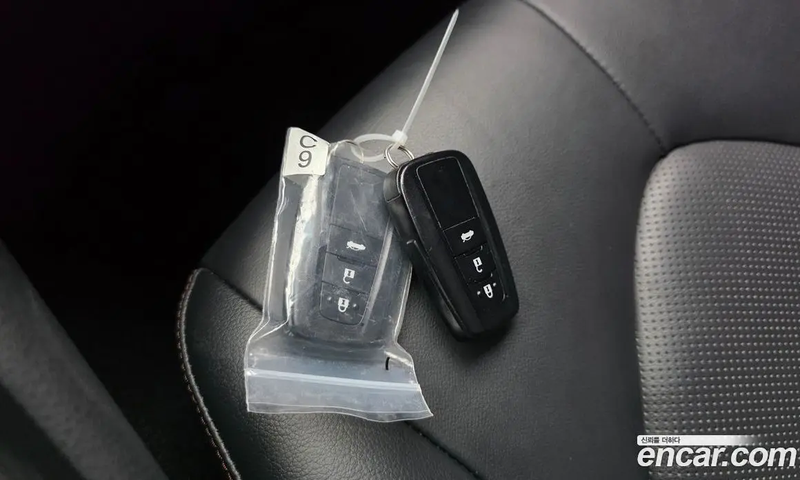 Toyota Camry 2019 2.5 автомат (гидро), фото 31