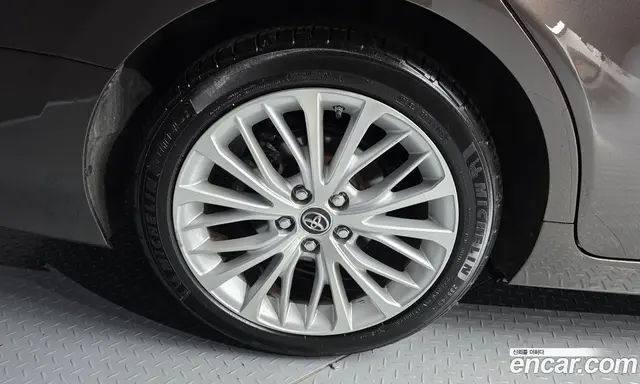Toyota Camry 2019 2.5 автомат (гидро), миниатюра 5