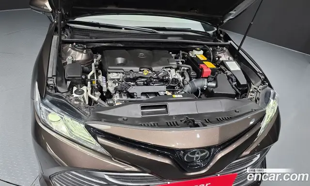 Toyota Camry 2019 2.5 автомат (гидро), миниатюра 6
