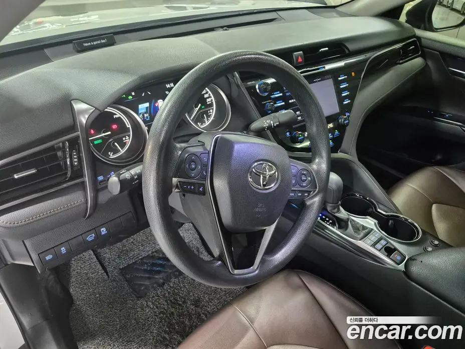 Toyota Camry 2019 2.5 автомат (гидро), фото 10 Toyota Camry 2019 2.5 автомат (гидро), фото 10