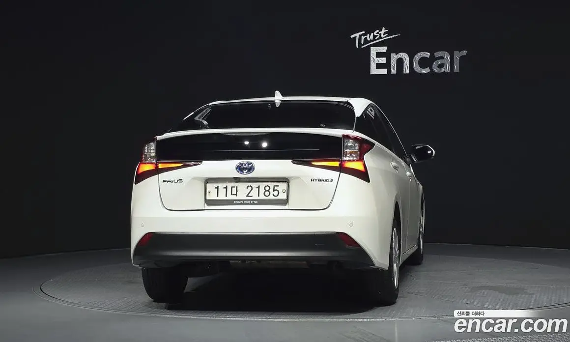 Toyota Prius 2019 1.8 автомат (гидро), фото 4 Toyota Prius 2019 1.8 автомат (гидро), фото 4