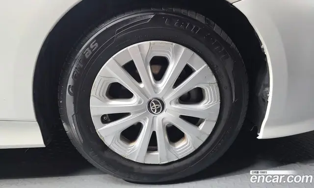 Toyota Prius 2019 1.8 автомат (гидро), миниатюра 7 Toyota Prius 2019 1.8 автомат (гидро), миниатюра 7