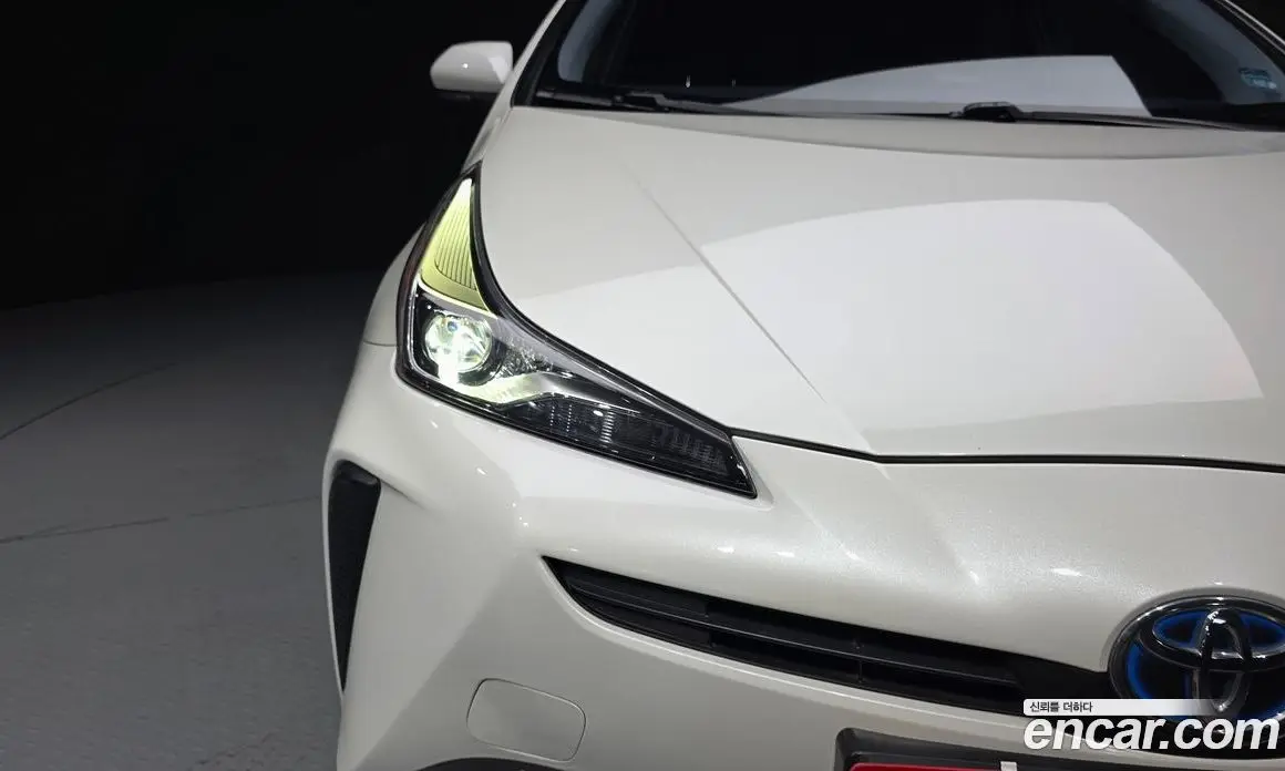 Toyota Prius 2019 1.8 автомат (гидро), фото 8 Toyota Prius 2019 1.8 автомат (гидро), фото 8