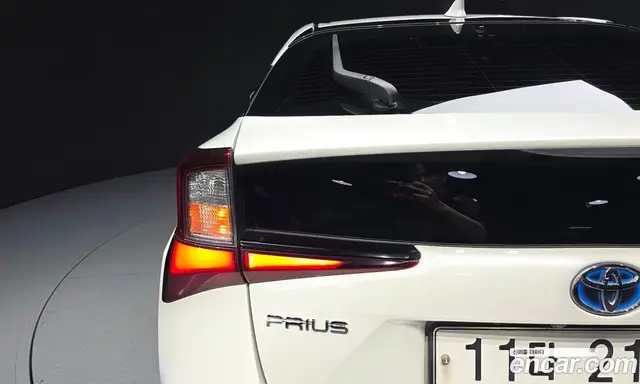 Toyota Prius 2019 1.8 автомат (гидро), миниатюра 9 Toyota Prius 2019 1.8 автомат (гидро), миниатюра 9
