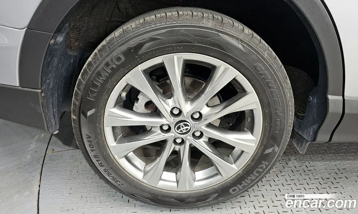 Toyota RAV4 2018 2.5 автомат (гидро), фото 5 Toyota RAV4 2018 2.5 автомат (гидро), фото 5