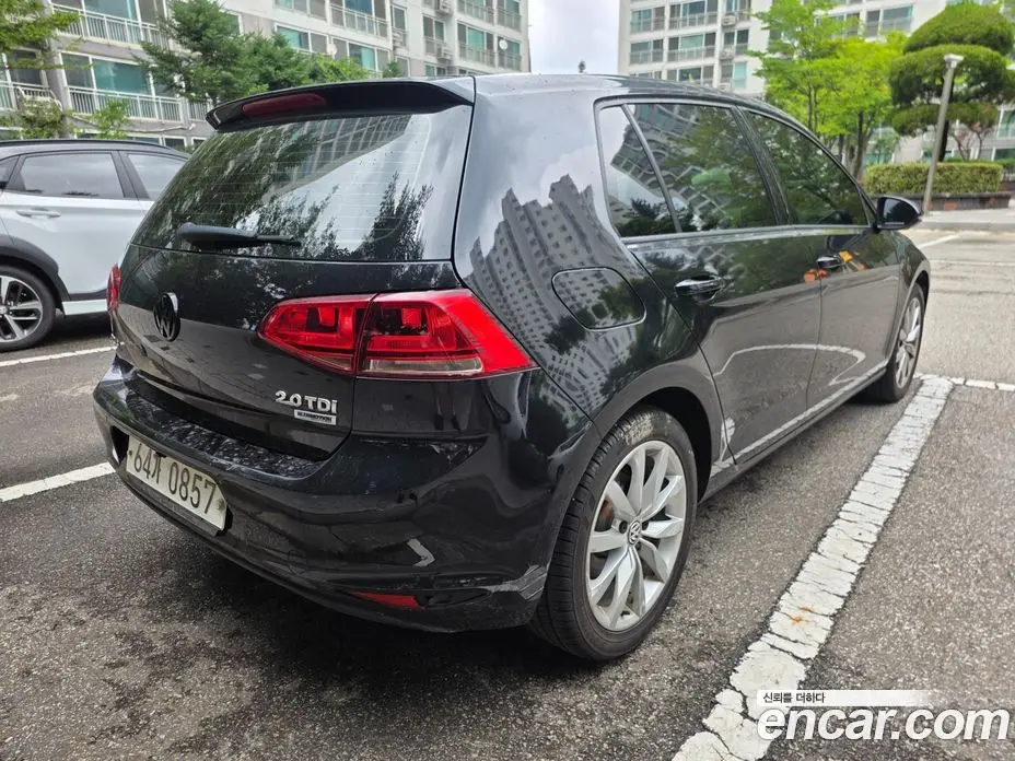 Volkswagen Golf 2015 2.0 автомат (гидро), фото 4 Volkswagen Golf 2015 2.0 автомат (гидро), фото 4