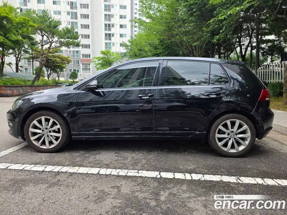 Volkswagen Golf 2015 2.0 автомат (гидро), фото 6 Volkswagen Golf 2015 2.0 автомат (гидро), фото 6