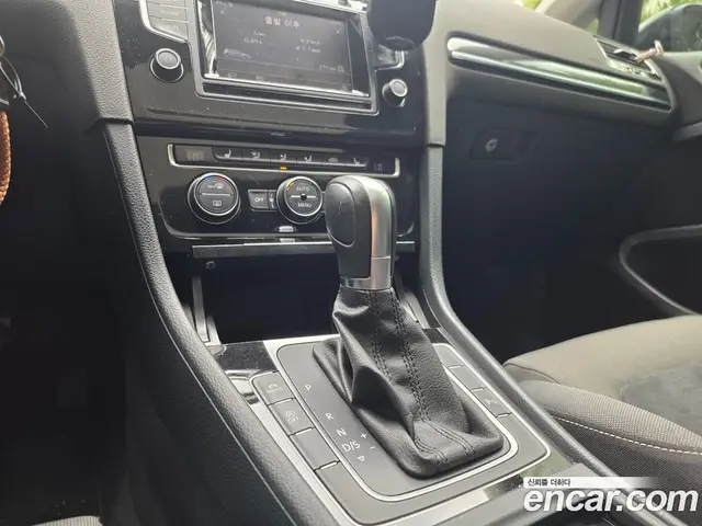 Volkswagen Golf 2015 2.0 автомат (гидро), миниатюра 9 Volkswagen Golf 2015 2.0 автомат (гидро), миниатюра 9