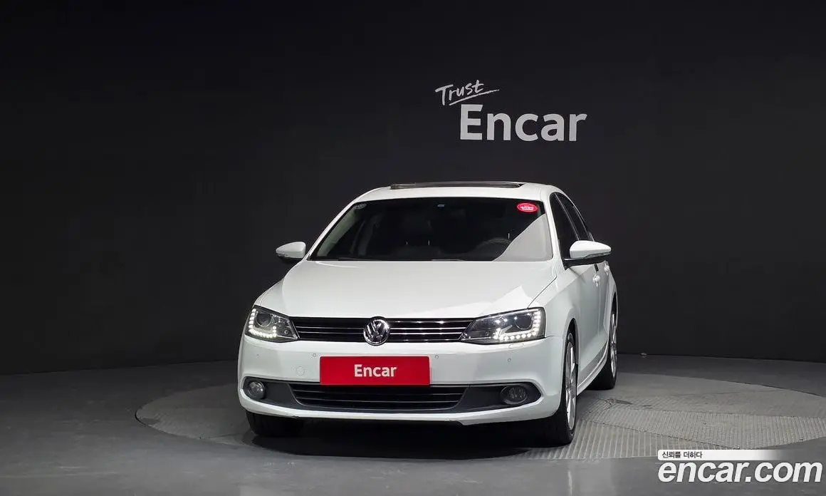 Volkswagen Jetta 2014 2.0 автомат (гидро), фото 3 Volkswagen Jetta 2014 2.0 автомат (гидро), фото 3