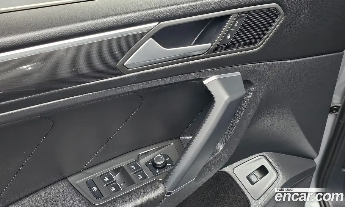 Volkswagen Tiguan 2020 2.0 автомат (гидро), фото 30 Volkswagen Tiguan 2020 2.0 автомат (гидро), фото 30
