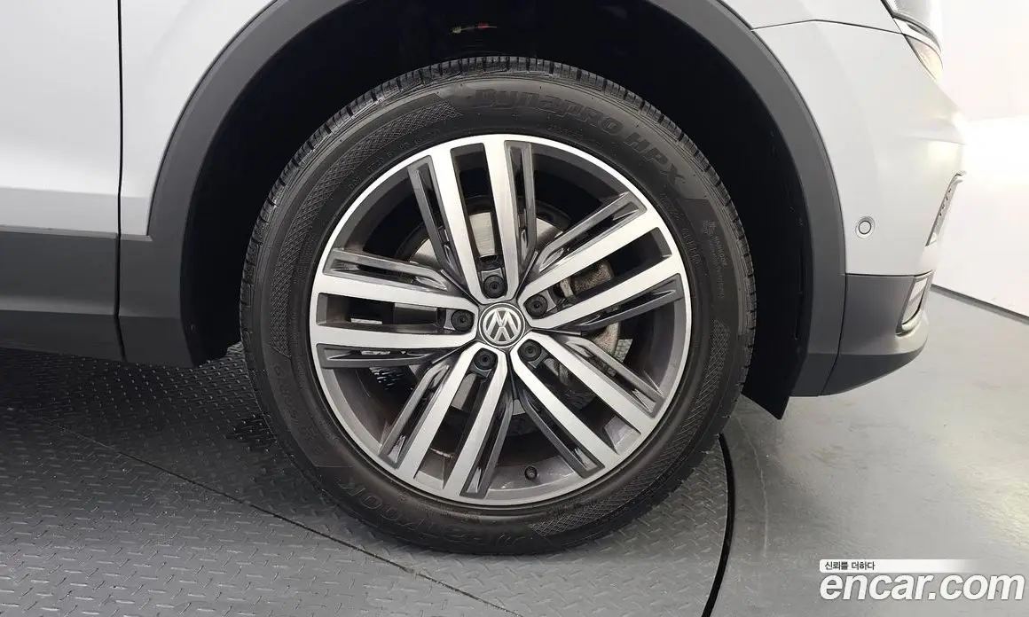 Volkswagen Tiguan 2020 2.0 автомат (гидро), фото 6 Volkswagen Tiguan 2020 2.0 автомат (гидро), фото 6