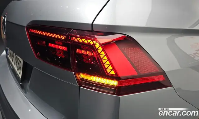 Volkswagen Tiguan 2020 2.0 автомат (гидро), миниатюра 8 Volkswagen Tiguan 2020 2.0 автомат (гидро), миниатюра 8
