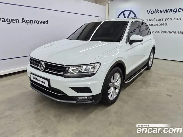 Volkswagen Tiguan 2020 2.0 автомат (гидро), миниатюра 1 Volkswagen Tiguan 2020 2.0 автомат (гидро), миниатюра 1