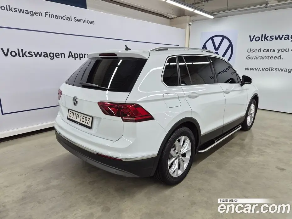 Volkswagen Tiguan 2020 2.0 автомат (гидро), фото 2 Volkswagen Tiguan 2020 2.0 автомат (гидро), фото 2