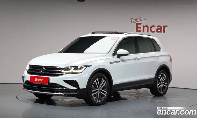 Volkswagen Tiguan 2022 2.0 автомат (гидро), миниатюра 1 Volkswagen Tiguan 2022 2.0 автомат (гидро), миниатюра 1
