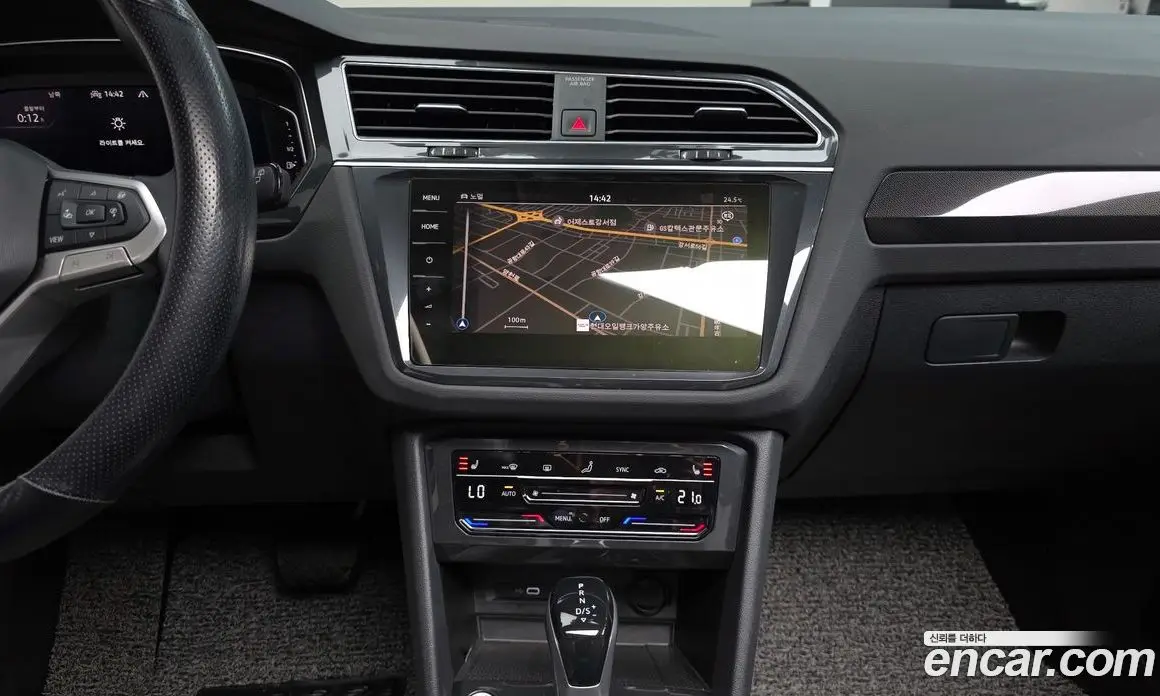 Volkswagen Tiguan 2022 2.0 автомат (гидро), фото 13 Volkswagen Tiguan 2022 2.0 автомат (гидро), фото 13