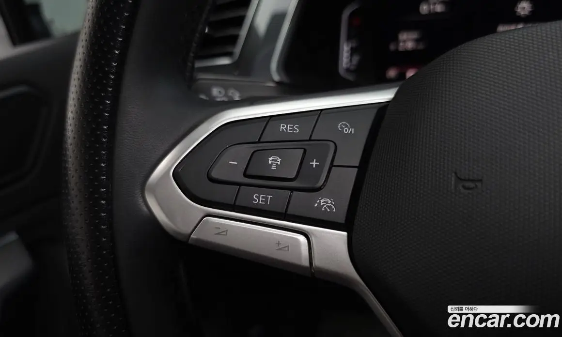 Volkswagen Tiguan 2022 2.0 автомат (гидро), фото 19 Volkswagen Tiguan 2022 2.0 автомат (гидро), фото 19