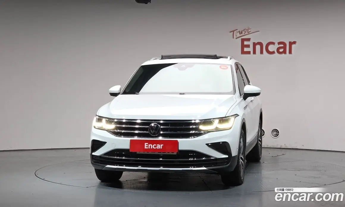 Volkswagen Tiguan 2022 2.0 автомат (гидро), фото 3 Volkswagen Tiguan 2022 2.0 автомат (гидро), фото 3