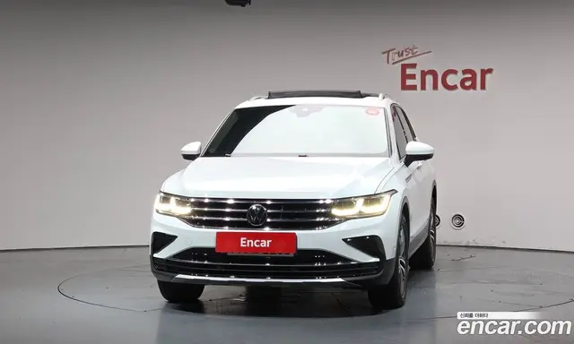 Volkswagen Tiguan 2022 2.0 автомат (гидро), миниатюра 3 Volkswagen Tiguan 2022 2.0 автомат (гидро), миниатюра 3
