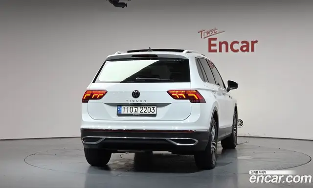 Volkswagen Tiguan 2022 2.0 автомат (гидро), миниатюра 4 Volkswagen Tiguan 2022 2.0 автомат (гидро), миниатюра 4
