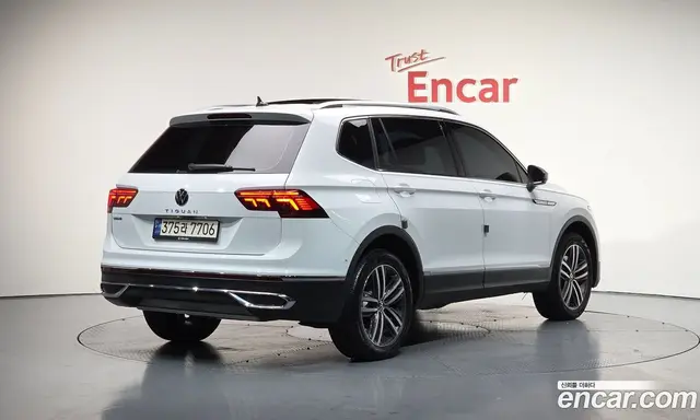 Volkswagen Tiguan, 2023, 12 067 км