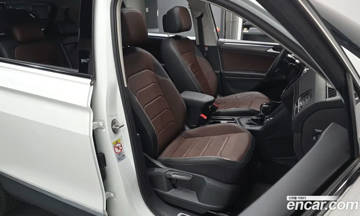 Volkswagen Tiguan 2023 2.0 автомат (гидро), фото 9