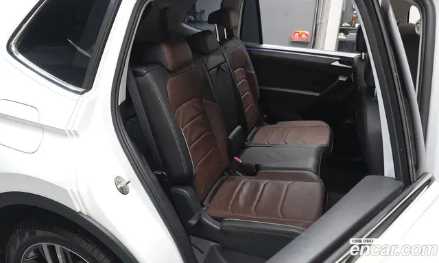 Volkswagen Tiguan 2023 2.0 автомат (гидро), миниатюра 10
