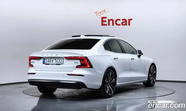 Volvo S60 2023 2.0 автомат (гидро), миниатюра 2 Volvo S60 2023 2.0 автомат (гидро), миниатюра 2