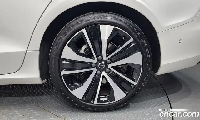 Volvo S60 2023 2.0 автомат (гидро), миниатюра 7 Volvo S60 2023 2.0 автомат (гидро), миниатюра 7