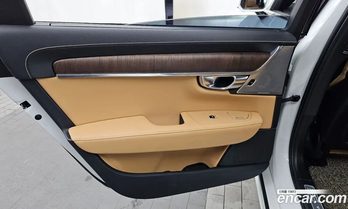 Volvo S90 2021 2.0 автомат (гидро), фото 15 Volvo S90 2021 2.0 автомат (гидро), фото 15