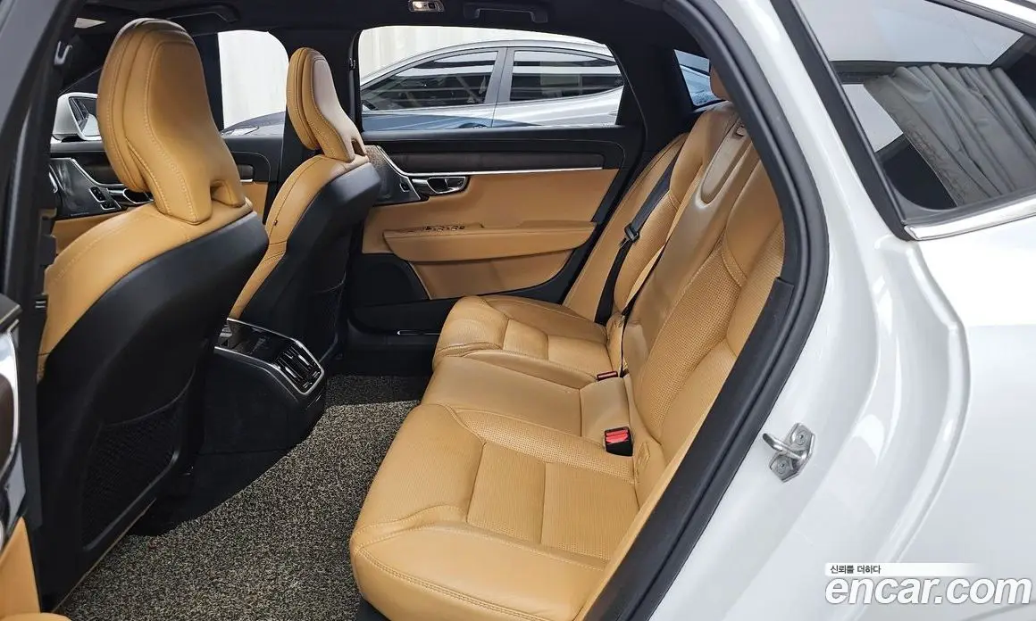 Volvo S90 2021 2.0 автомат (гидро), фото 16 Volvo S90 2021 2.0 автомат (гидро), фото 16