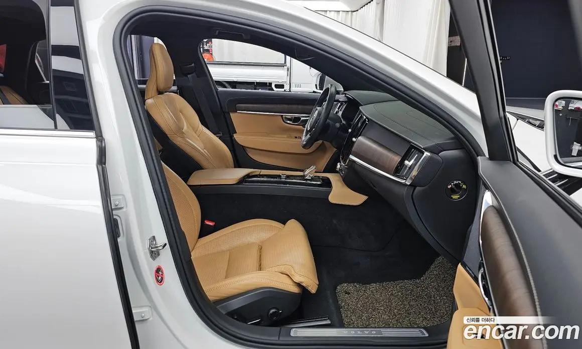 Volvo S90 2021 2.0 автомат (гидро), фото 17 Volvo S90 2021 2.0 автомат (гидро), фото 17
