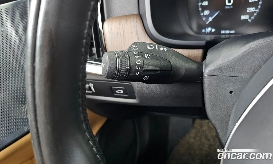Volvo S90 2021 2.0 автомат (гидро), фото 27 Volvo S90 2021 2.0 автомат (гидро), фото 27
